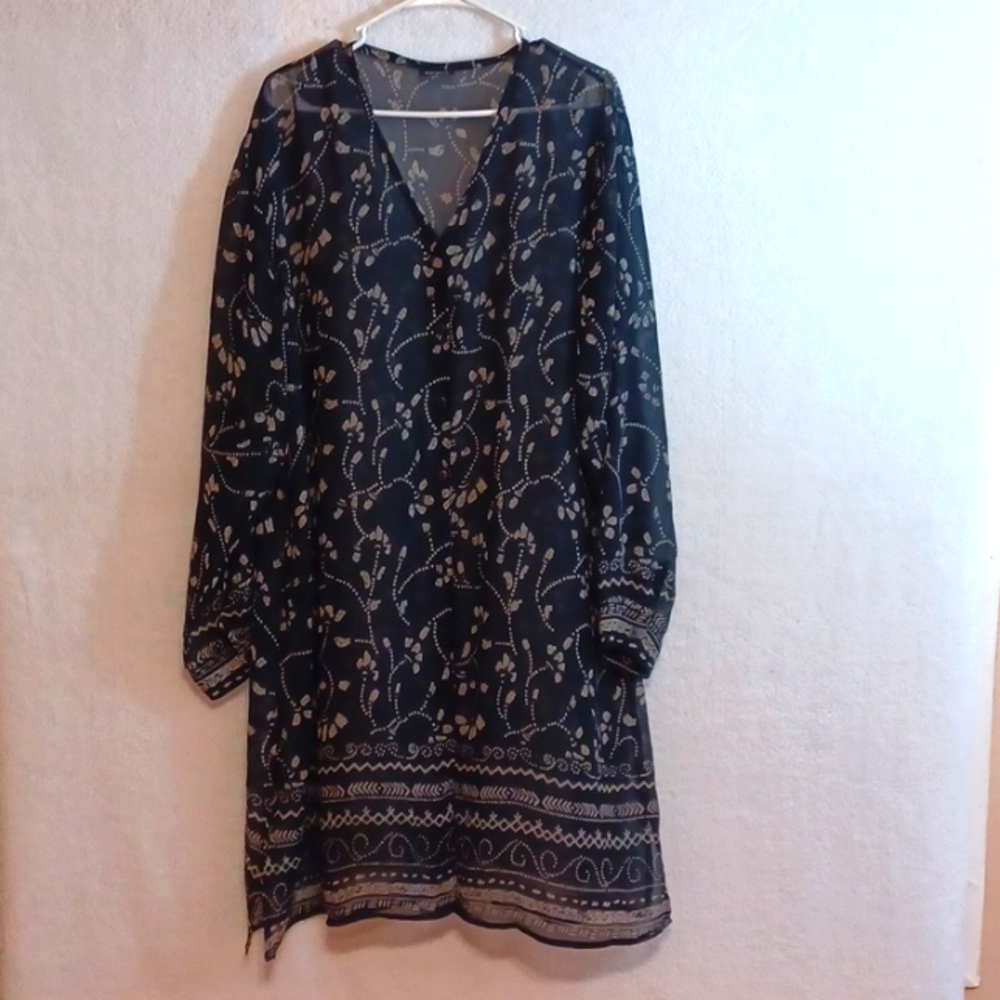 Revue Womans Long Black Floral Long Sleeve Sheer Top 3XL
